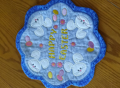 Lynn's Embroidery -scalloped  table centers - 2