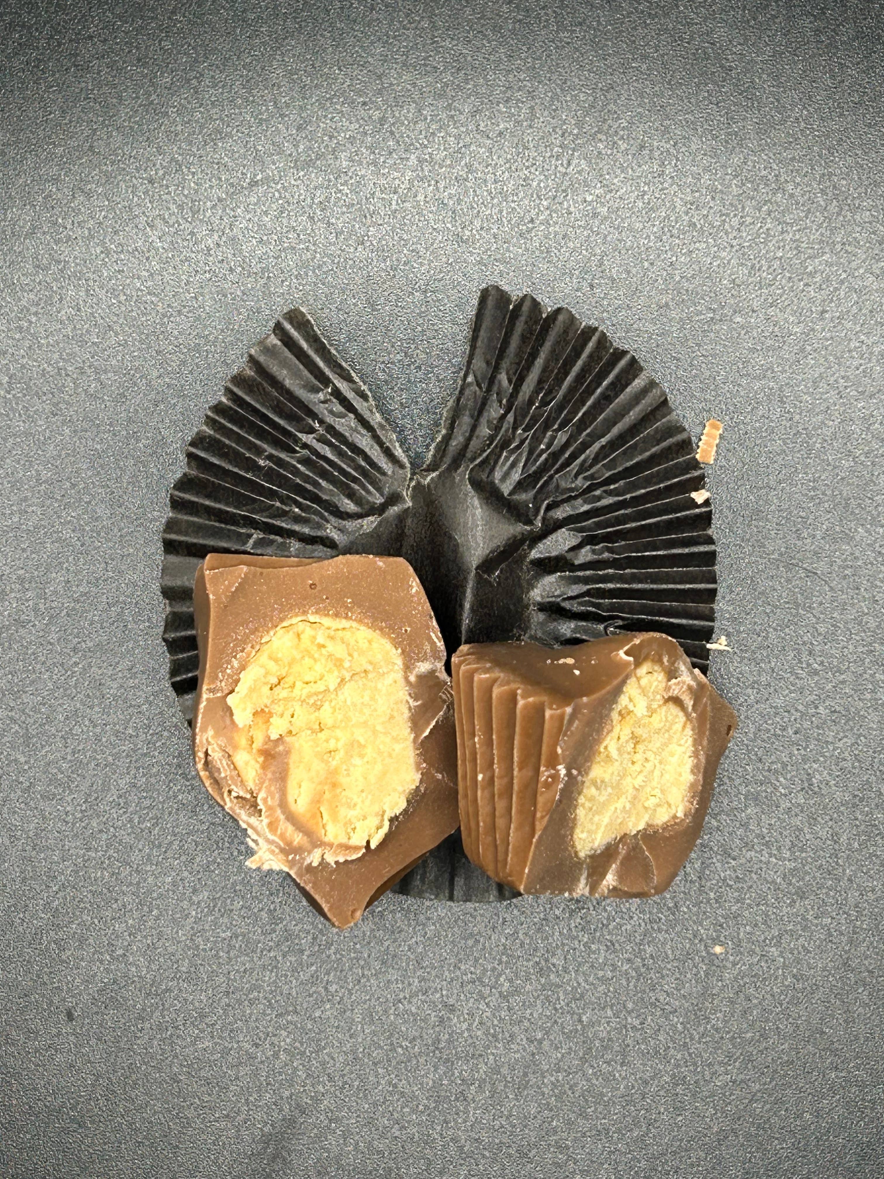 Norm & Lenore - Jumbo Peanut Butter Cups