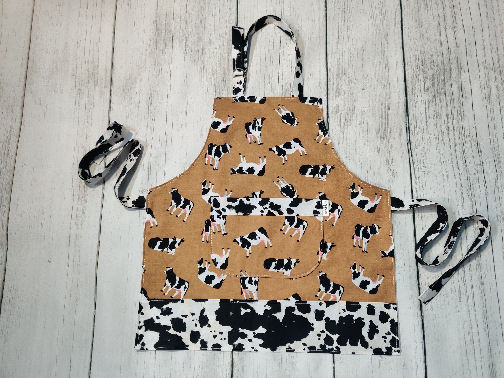 5fef922b396f5759083117ff_-45-cows-on-brown-2025_1760355735114.jpg
