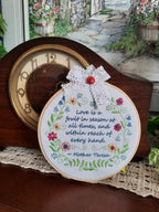 Lynn's Embroidery - Embroidery deco hoops - 5