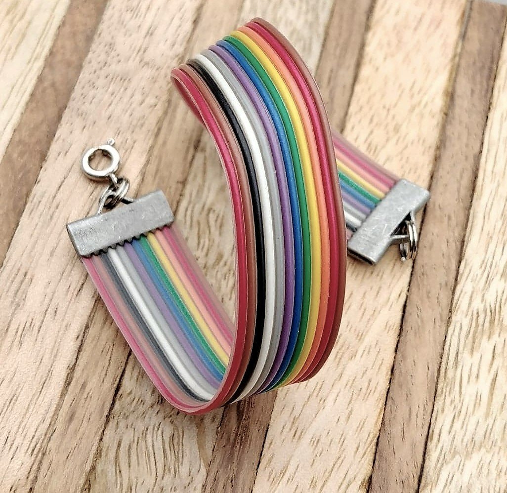 Kiwi's Curios - Ribbon Cable