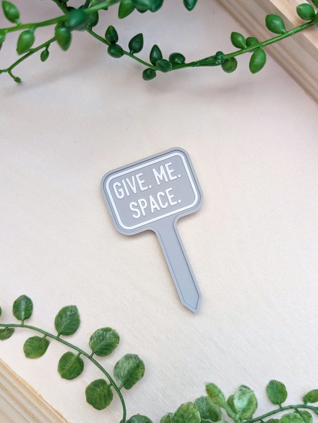 5fef922b396f5759083117ff_give-me-space-mini-plant-tag-angle_1769550670569.jpg
