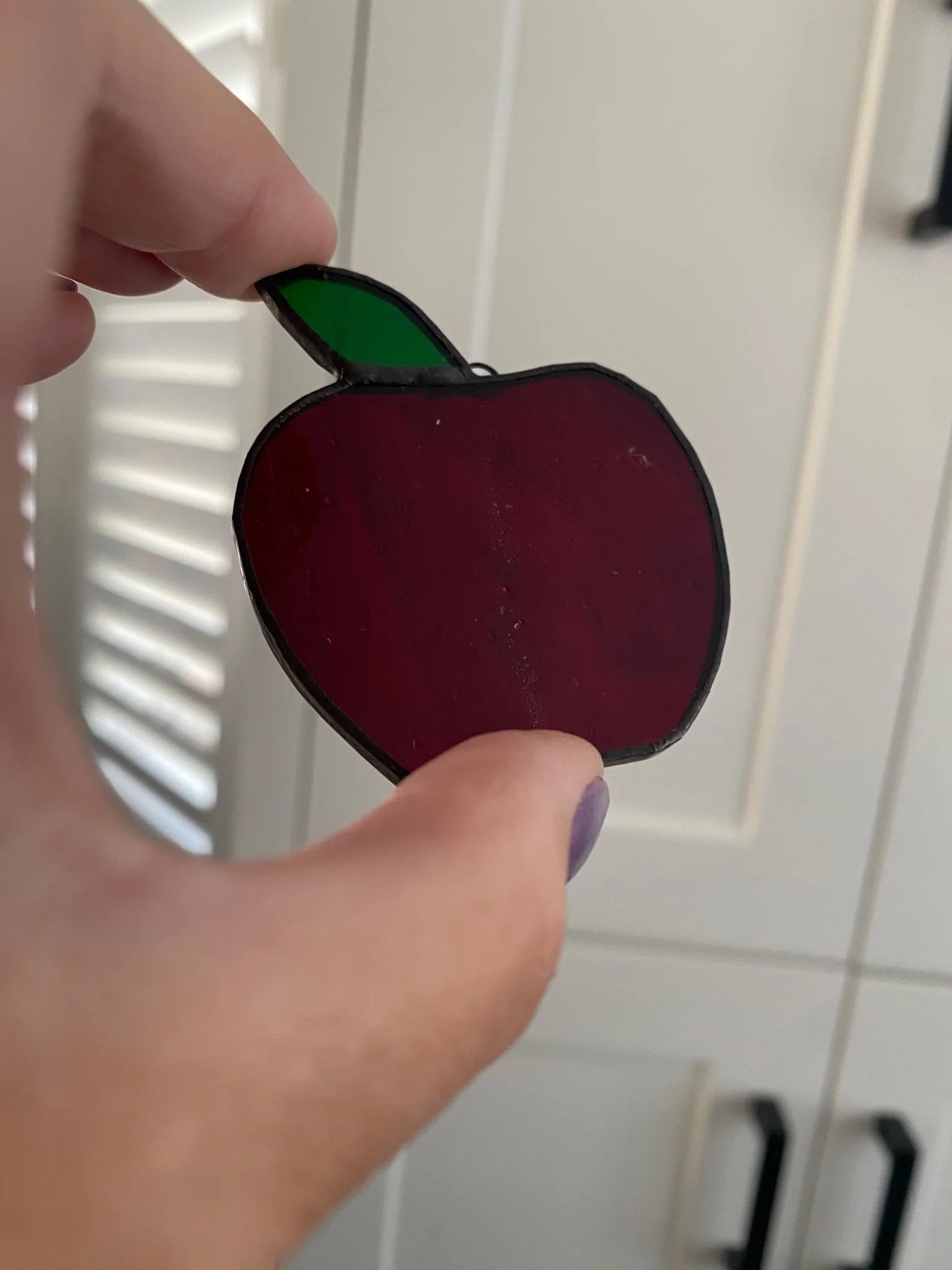 5fef922b396f5759083117ff_small-apple_1775606910048.jpg
