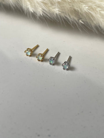 Second Aura - Studs - White Fire Opal - 1