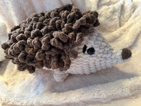 403 - KPG knits - HENRY THE HEDGEHOG - 1